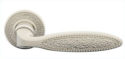COUTURE LEVER